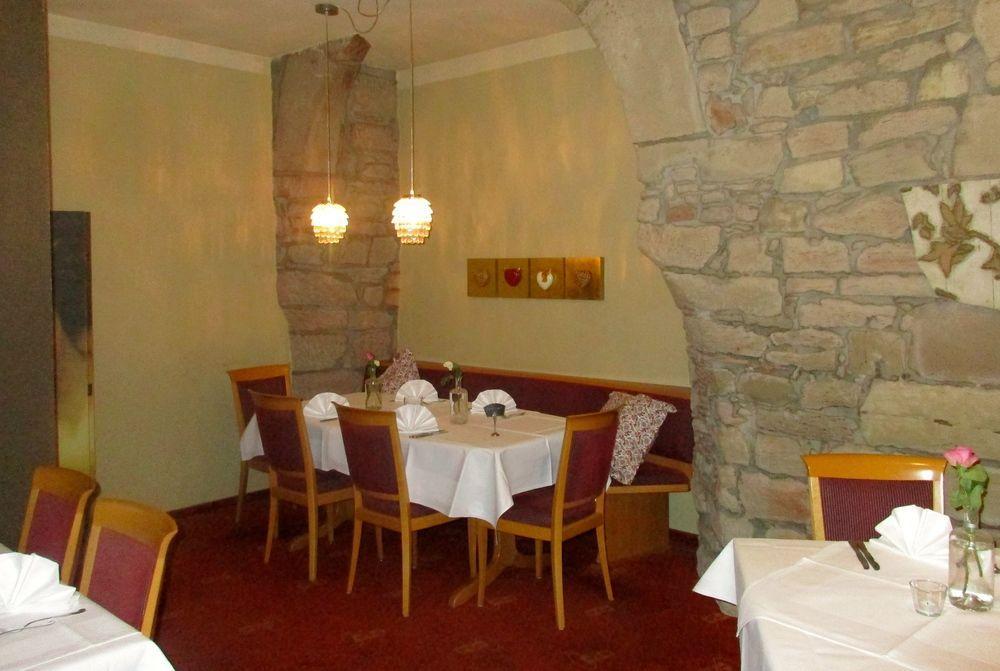 Hotel Restaurant Zehntscheune Зинсхайм Экстерьер фото